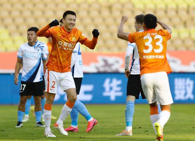 半岛体育APP-武汉长江困境中击败大连人 拿到三分虽好仍不解渴